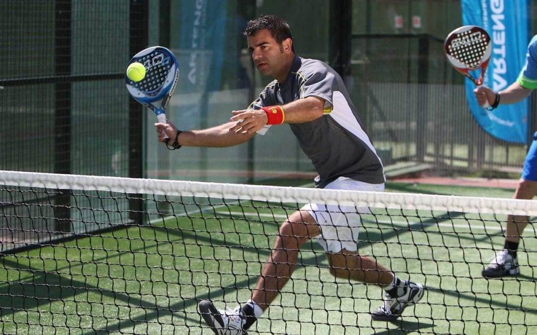 ¿Cómo prevenir lesiones en el pádel?